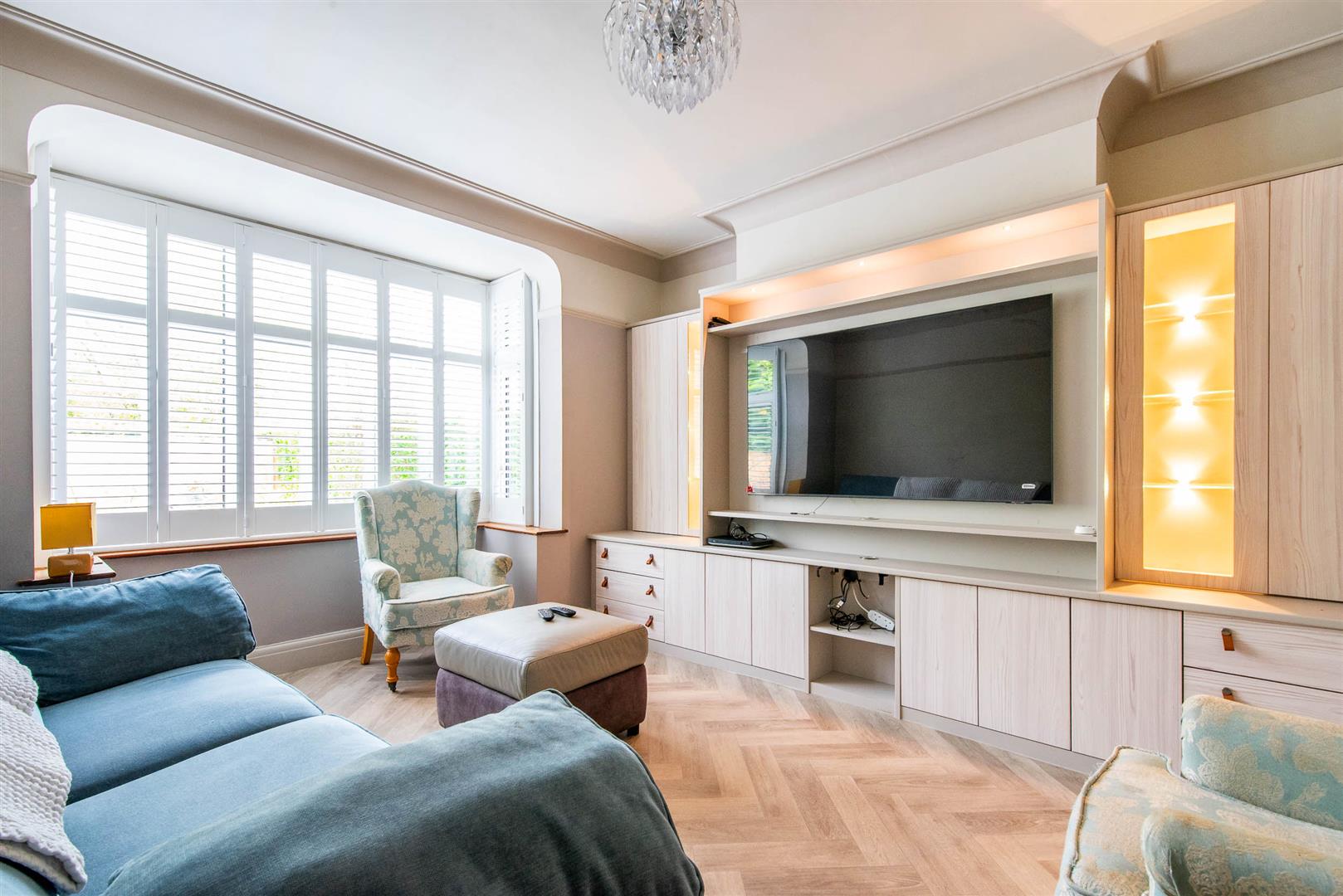 3 bed property in Tag Lane, Preston